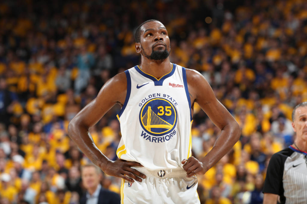 17º) Kevin Durant – Esporte: basquete – 950 milhões de dólares (aproximadamente R$ 4,7 bilhões)