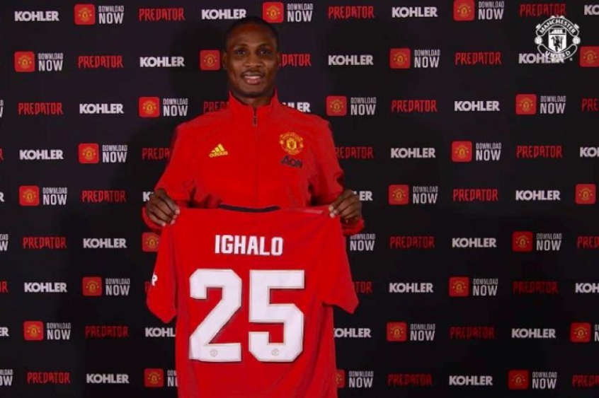 ESFRIOU - O atacante Odion Ighalo deve voltar à China. Seu contrato de empréstimo com o Manchester United termina em 30 de maio e, tanto o clube inglês quanto o Shanghai Shenhua, não chegaram a um acordo.