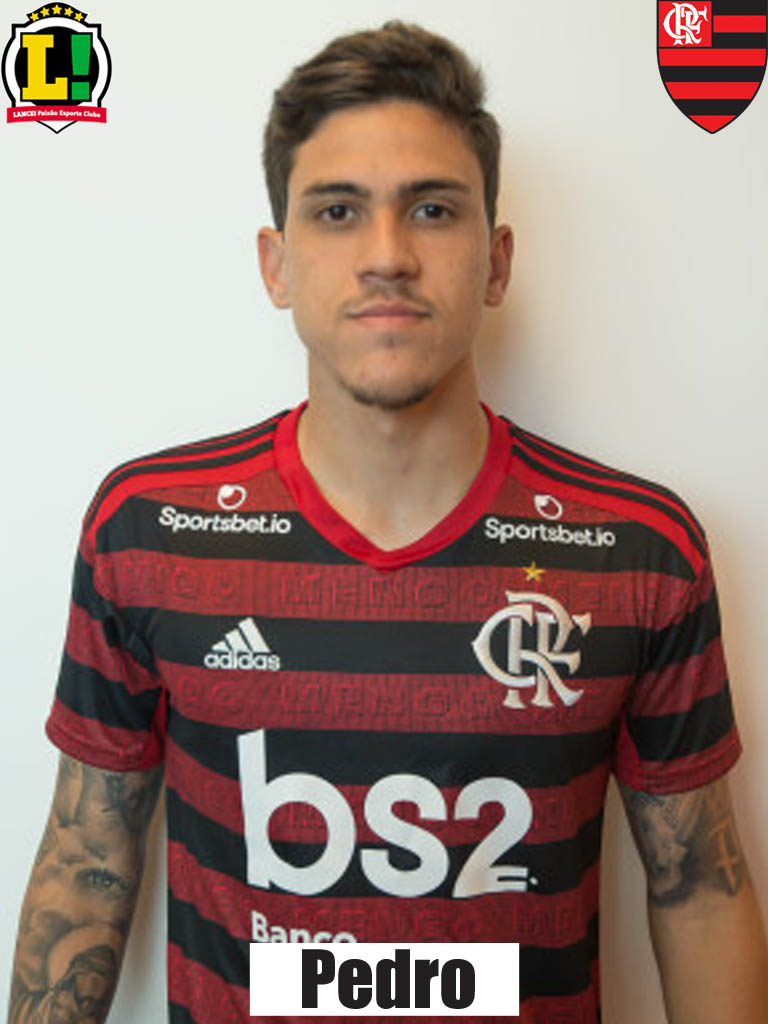 Pedro - 6,5 - Sai com a melhor nota pelo lado do Flamengo por conta do gol marcado. Bem posicionado, foi oportunista, marcou de cabeça e permitiu que o jogo fosse para os pênaltis. Além disso, converteu a sua cobrança.