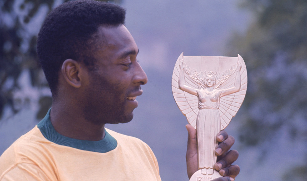 Pelé conquistou pela Seleção Brasileira: 3 Copas do Mundo (1958, 1962 e 1970).