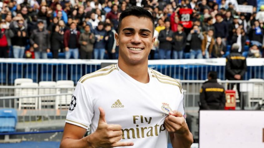 FECHADO - O Real Madrid anunciou o empréstimo do jovem brasileiro Reinier ao Borussia Dortmund por duas temporadas. 