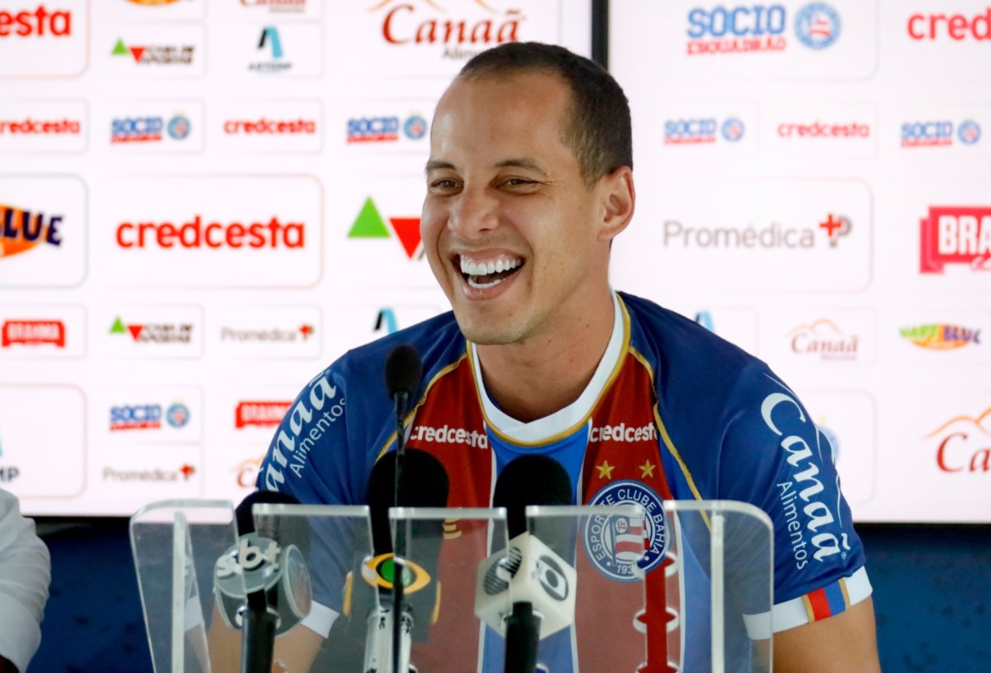 Rodriguinho - meia - Titular contra o Cobresal-CHI. Hoje defende o Bahia.