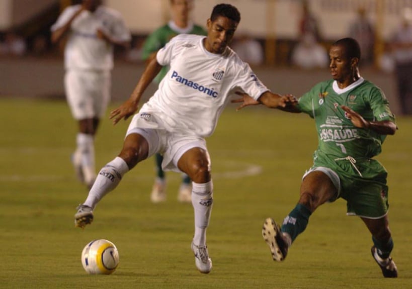 Em 2006, a surpresa foi o Ipatinga, que eliminou o Santos nas quartas de final da Copa do Brasil. As duas partidas terminaram empatadas por 1 a 1, e nos pênaltis, o time mineiro, comandado por Ney Franco, venceu por 5 a 3 e chegou às semifinais do mata-mata.