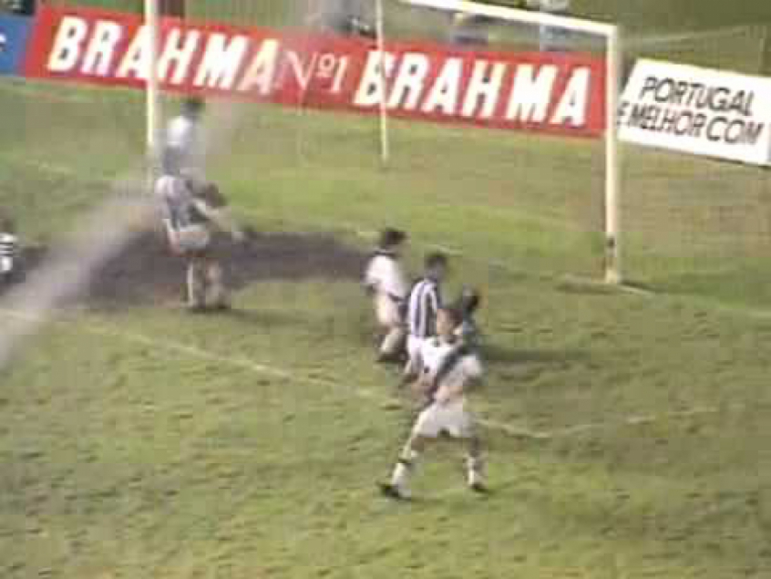 O Vasco foi vítima da zebra em 1992. O time carioca, que contava com Edmundo e Roberto Dinamite no ataque, perdeu o jogo da volta por 1 a 0 em São Januário e acabou eliminado. A partida de ida terminou empatada em 3 a 3. 