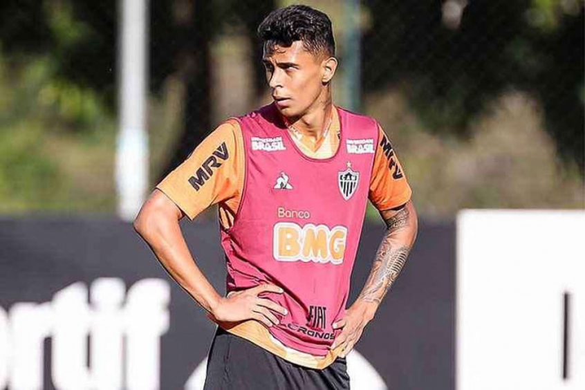 O Atlético-MG emprestou o zagueiro Vitor Mendes para o Guarani. O jogador já viajou até Campinas para acertar o seu vínculo com o time paulista até o fim do Estadual.