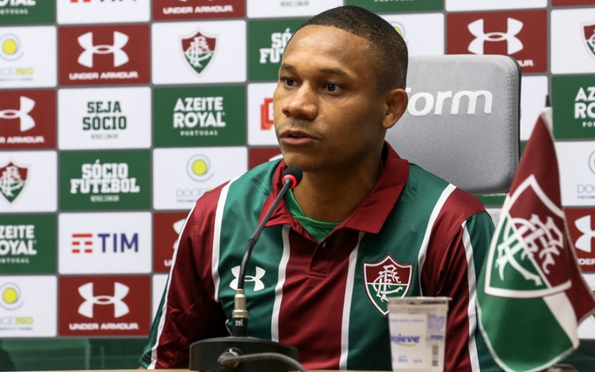 ESQUENTOU - O desempenho de Wellington Silva com a camisa do Fluminense chamou a atenção de um clube no exterior. De acordo com o site japonês "Hochi News", o atacante está na mira do Gamba Osaka. O Fluminense ainda não recebeu nenhuma proposta oficial.