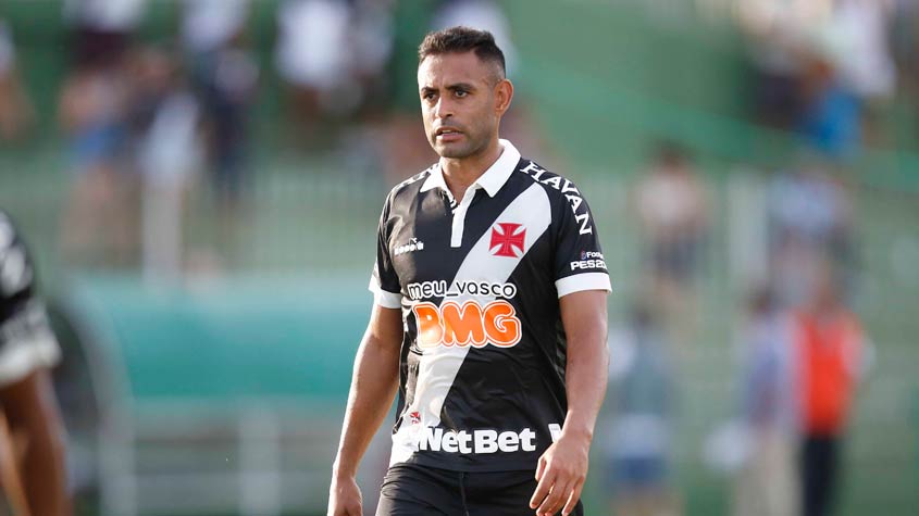 Em ritmo de treino, o Vasco escalou seus titulares e venceu a Portuguesa-RJ por 3 a 2, pela última rodada da Taça Guanabara, primeiro turno do Carioca. Werley, autor de dois gols, e Germán Cano, que fechou o placar com categoria, foram os destaques do Cruz-Maltino. Confira todas as notas do LANCE! (por Tiago Marchezini).