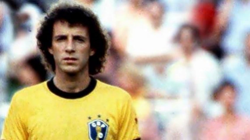 Dirceu - Apesar de não ter sido revelado pelo Vasco, foi no time carioca que teve seu maior destaque antes de atua no exterior, em 1978, em clubes como Atletico de Madrid e Napoli. Retornou ao Cruz-Maltino dez anos depois.