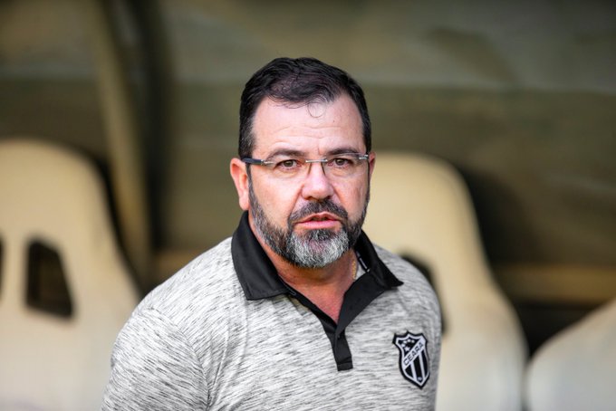 FECHADO - No mesmo dia que anunciou a saída do técnico Marcelo Chamusca, o Fortaleza chegou a um acordo para anunciar o seu novo comandante que esteve, há menos de um ano, trabalhando na capital cearense: Enderson Moreira.