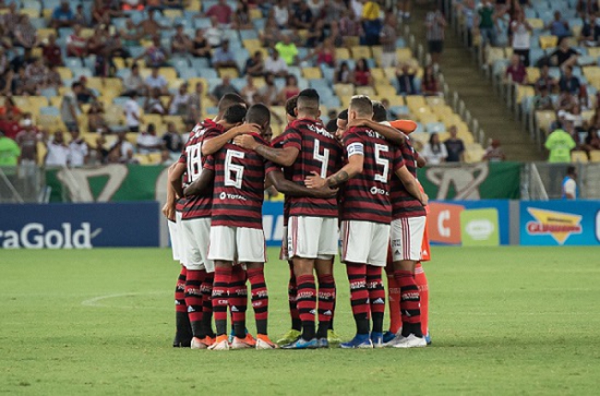 9) Flamengo - Renda Bruta: R$ 3.122.637,50/Renda Líquida: R$ 233.990,21 (lucro)