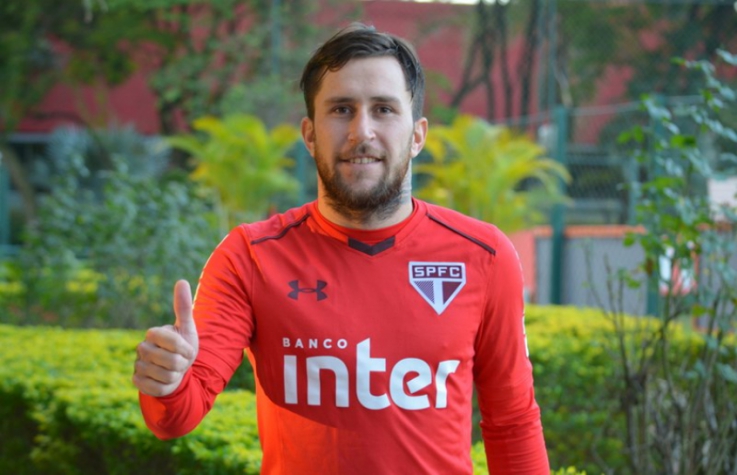 FECHADO - O clube argentino Racing chegou em um acordo para contar com o meia Jonathan Gómez, ex-atleta do São Paulo. Segundo o jornalista César Luis Merlo, quando o atleta regressar das férias, vai assinar um vínculo com validade até dezembro de 2025.