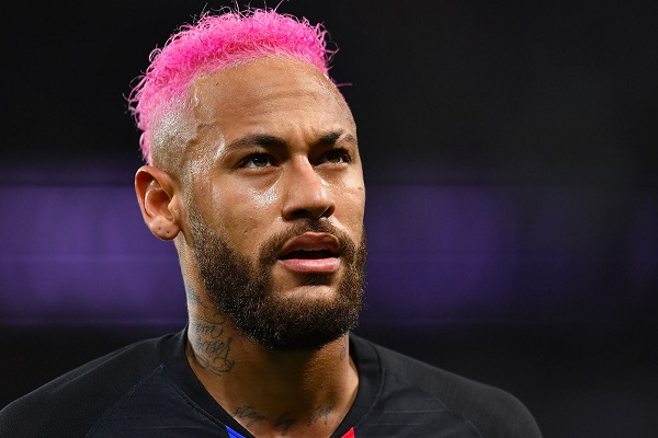 MORNO: Neymar sonha com o retorno cada vez mais próximo ao Barcelona desde a última janela do verão europeu. Na época, o clube blaugrana prometeu ao brasileiro que iria fazer de tudo para trazê-lo para a temporada 2020/2021, visto as dificuldades que o Paris Saint-Germain estava impondo. O objetivo também foi afastar o interesse do Real Madrid que também chegou a conversar com os franceses sobre o atacante. As informações são do "Mundo Deportivo".