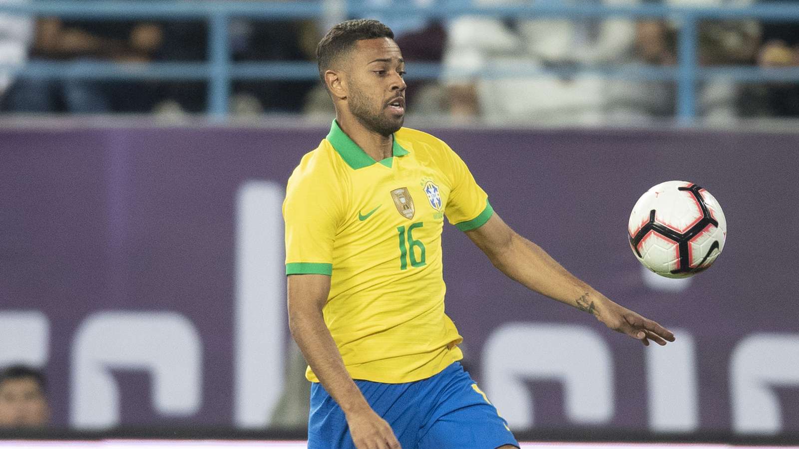 Renan Lodi – Apesar de ter tido boas atuações ao longo da competição, ficou marcado negativamente pelo erro que custou o gol da Argentina na final da Copa América.