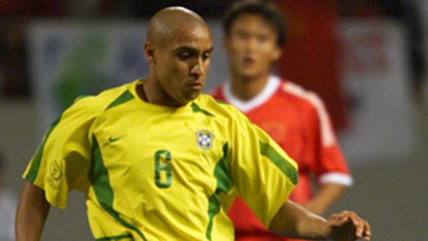 2° lugar: Roberto Carlos (lateral-esquerdo): 132 partidas 