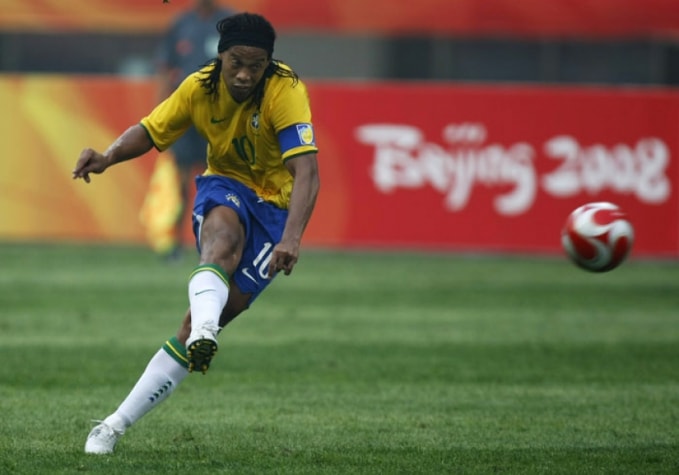22) Ronaldinho Gaúcho (Brasil) - Futebol