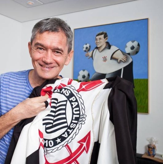 Serginho Groismann, apresentador do Altas Horas, da TV Globo, é torcedor fanático do Corinthians.