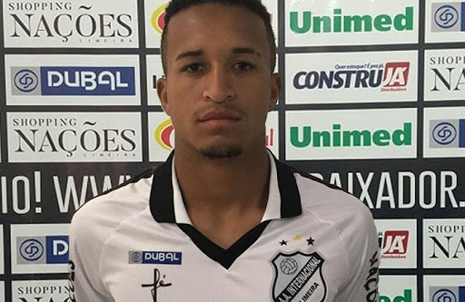 No quesito desarmes, o líder no Paulistão é o zagueiro Geovane, de 22 anos, que já realizou 25 em sete jogos. Ele está emprestado pelo Athletico à equipe do interior.