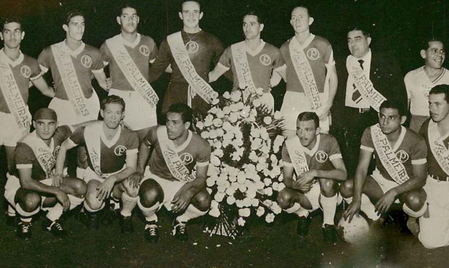 Escalação do Palmeiras na final da Copa Rio de 1951 - Fabio Crippa; Salvador e Juvenal; Túlio, Luiz Villa e Dema; Lima, Ponce de León (Canhotinho), Liminha, Jair Rosa Pinto e Rodrigues. Técnico: Ventura Cambon.