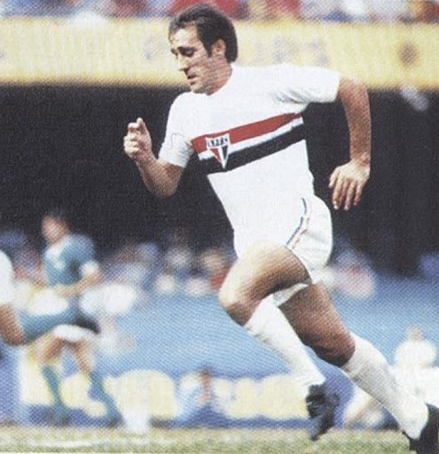 1972 - Semifinal - O São Paulo foi eliminado ao lado do Barcelona de Guayaquil (ECU) em um triangular com Independiente (ARG). Toninho Guerreiro (foto) foi o artilheiro do torneio com sete gols. Era a primeira participação do Tricolor.