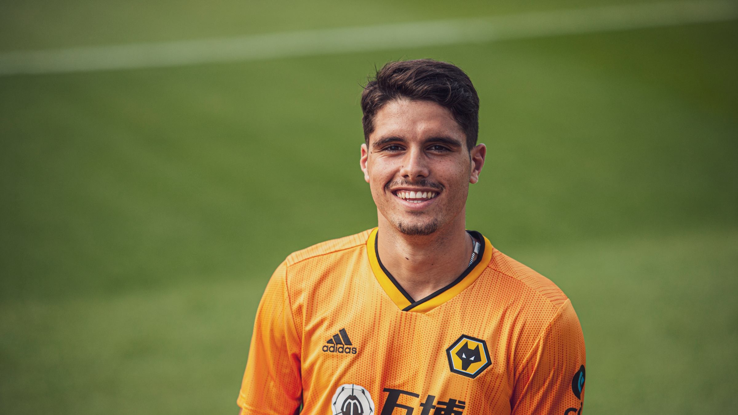 Pedro Neto, atacante do Wolves, tem 20 anos e é avaliado em 12,9 milhões de euros (cerca de R$ 70 milhões).