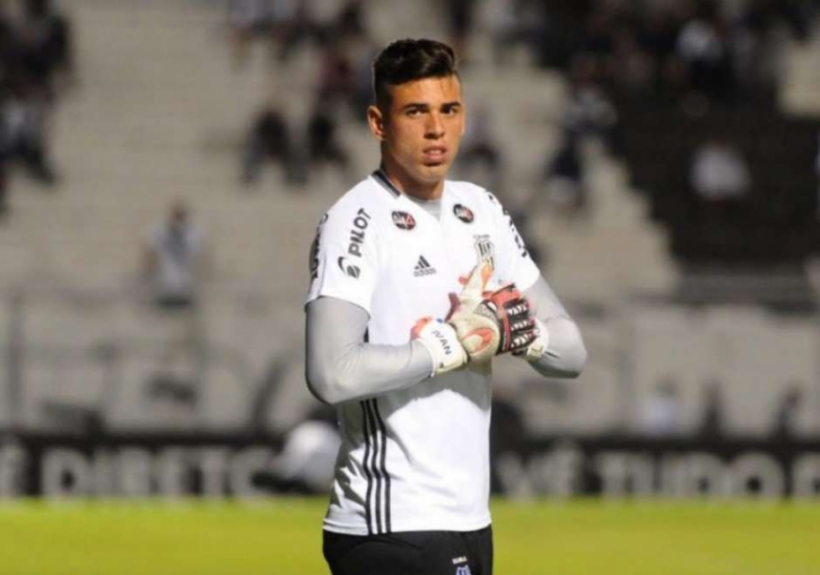 Ivan - Grande destaque da Ponte Preta, o goleiro Ivan já é bastante conhecido do público. Constantemente convocado por Tite para a Seleção, o arqueiro de 23 anos desperta interesse de grandes europeus, como o Barcelona.