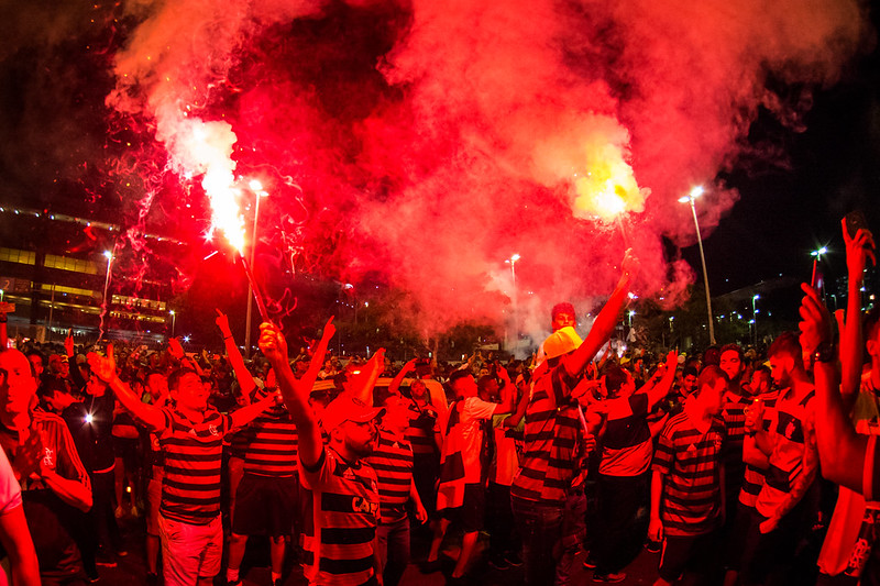 - O Fla fez seis jogos no Maracanã. O maior público foi visto no duelo da volta da semifinal, quando o time de Jesus aplicou 5 a 0 no Grêmio: 63.409 pagantes e 69.981 presentes. No total, foram 366.383 pagantes (média de 61.063) e 397.981 presentes (66.330) na casa rubro-negra.