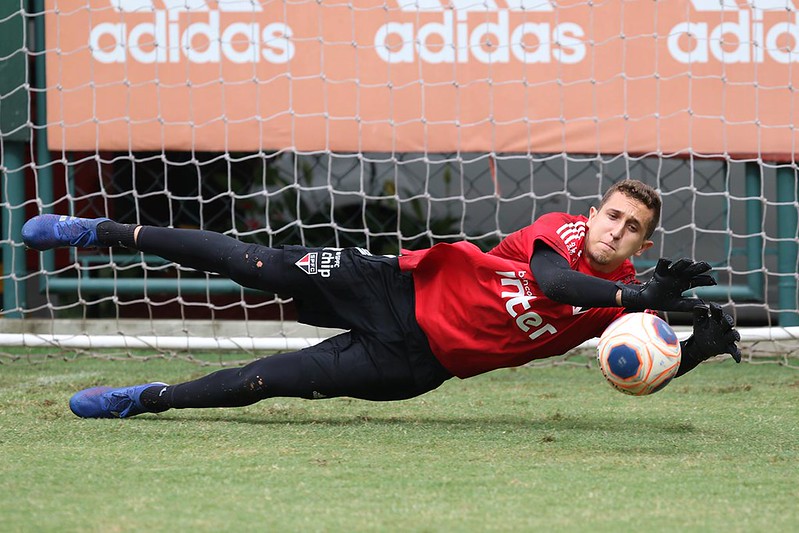 Campeão da Copinha de 2019 com o Tricolor, Thiago Couto fez diversos treinos com o grupo principal em 2019 e neste ano foi fixado como quarto goleiro do profissional. Também não estreou ainda.