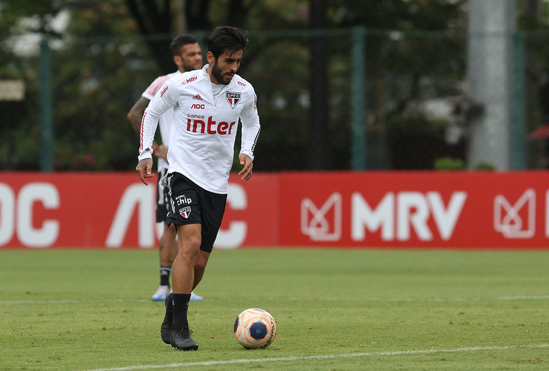 No elenco profissional do São Paulo há um bom tempo, Liziero tem seu valor de mercado estipulado pelo Transfermarkt em 2,3 milhões de euros (cerca de 15 milhões de reais).