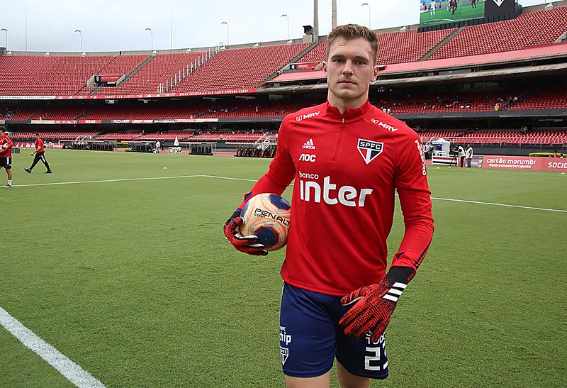 Lucas Perri: goleiro do São Paulo, 22 anos, contrato até janeiro de 2023. Foi emprestado ao Crystal Palace, da Inglaterra, em 2019.