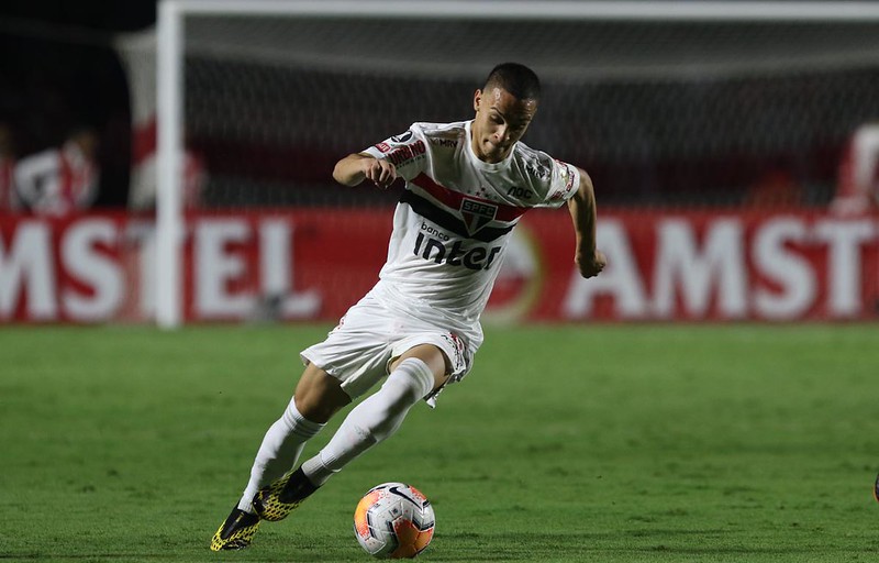 O jovem atacante de 21 anos fez 52 jogos pelo clube, com seis gols marcados. Venceu a Copa São Paulo de Juniores em 2019.