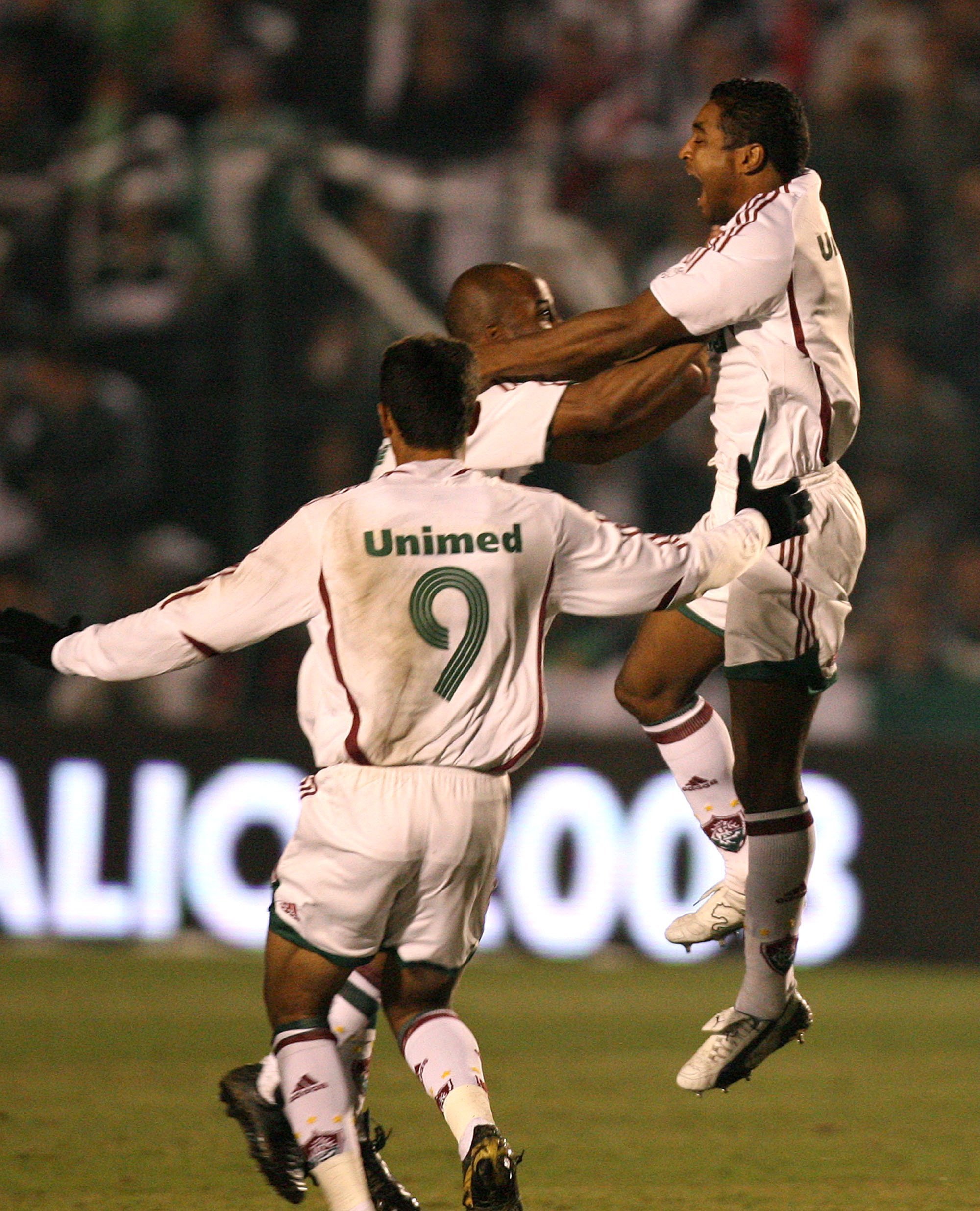 2007: Fluminense (campeão) x Figueirense - Placar agregado: 2 x 1
