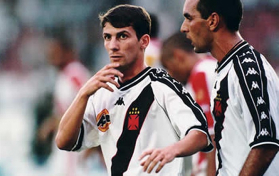 Pedrinho, um dos ídolos do Vasco, poderia ter ido mais longe na carreira, não fossem sérias lesões que o atrapalharam. Ele rompeu os ligamentos do joelho direito em 1998, com 11 meses de afastamento no total. O meia continuou sentindo os problemas em campo, até mesmo no Palmeiras, quando outra lesão o acometeu, desta vez no joelho esquerdo.