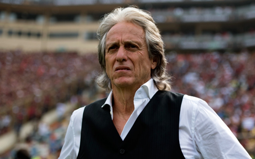 FECHADO - Jorge Jesus pôs um ponto final em sua trajetória vitoriosa no comando do Flamengo. O Mister aceitou a proposta do Benfica e voltará à Terrinha. 