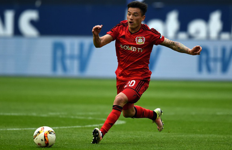 Com passagem pelo Internacional, Charles Aránguiz (Bayer Leverkusen) chegou ao clube em 2015. Ele tem jogado regularmente, mas ainda não resolveu sua situação com o clube alemão.