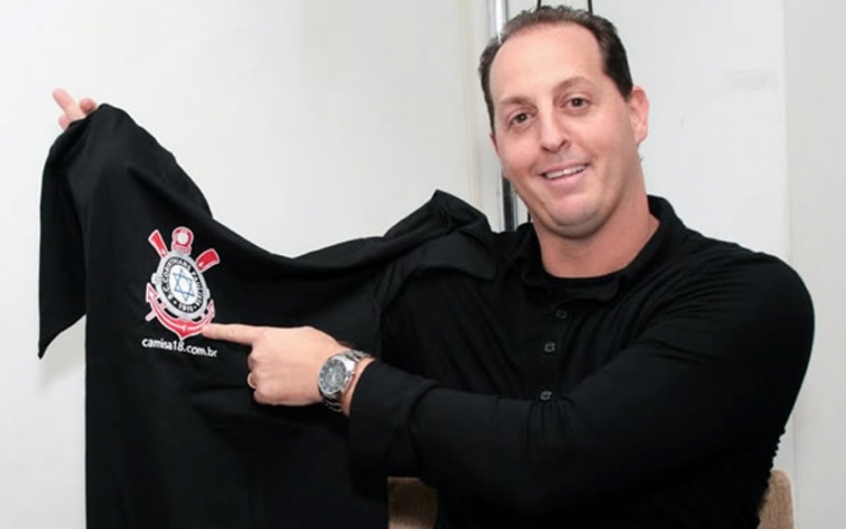 Outro torcedor do Corinthians é Benjamin Back. O apresentador nunca escondeu sua paixão pelo Timão.