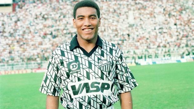 Uma das camisas mais polêmicas e icônicas do futebol brasileiro foi a do Bragantino. O modelo foi usado na grande campanha do clube no Campeonato Brasileiro de 1991, quando o clube acabou como vice-campeão, perdendo para o São Paulo.