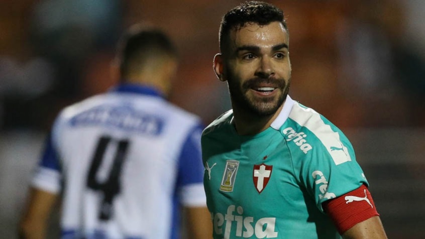 Bruno Henrique: 11 gols / 67 jogos (média: 0,16)