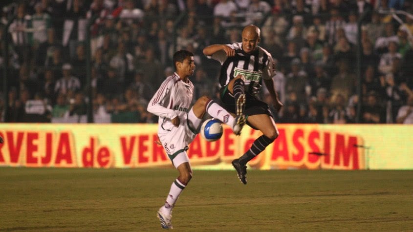 FIGUEIRENSE: decidiu no Orlando Scarpelli, mas viu a conquista do título de 2007 escorrer entre os dedos no duelo com o Fluminense.