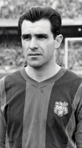 Evaristo Macedo: por conta da sua ida ao Barcelona na década de 50, Evaristo não foi convocado para as Copas de 1958 e 1962, pois não se tinha o hábito naquela época de chamar jogadores que atuavam fora do Brasil para defender a camisa amarelinha em Copas do mundo.