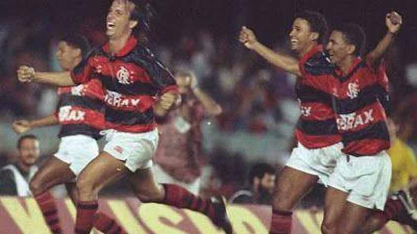 O Fluminense tinha empatado com o Bangu e vencido o Flamengo no Triangular Final do Carioca de 1983. O Tricolor das Laranjeiras precisava de um tropeço banguense contra os já eliminados flamenguistas para voltarem a ser campeões. E o Rubro-Negro fez sua parte: com gols de Adílio e Tita, garantiu a conquista tricolor.