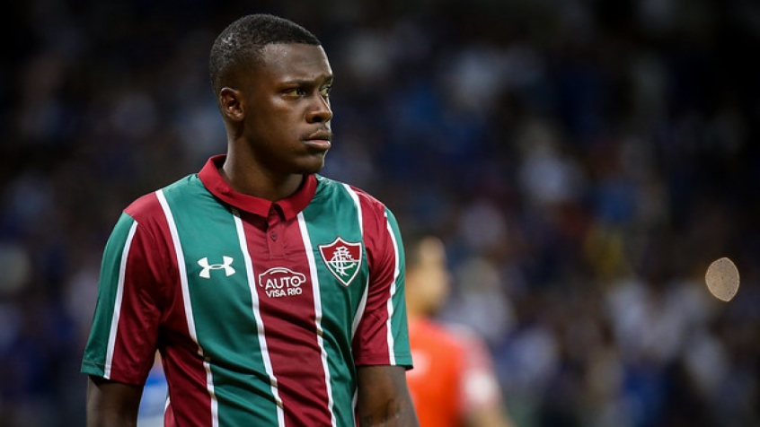 Frazan (zagueiro - 25 anos - Fluminense)