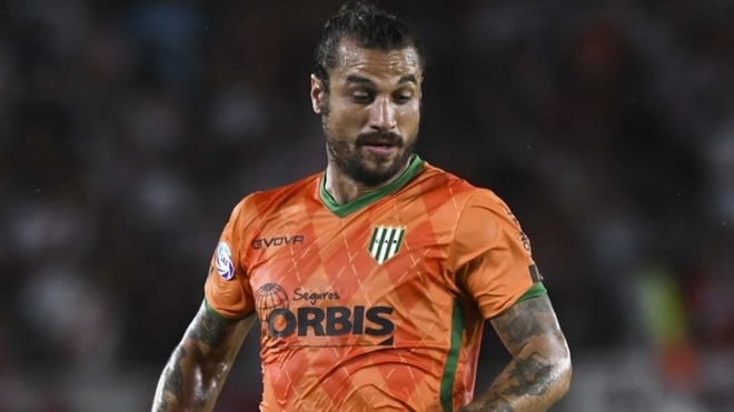 Daniel Osvaldo: Revelado no Huracán, o atacante passou por sete times na Itália, entre eles Juventus e Inter de Milão. No País da Bota, se naturalizou e jogou pela seleção italiana. Tem passagens também por Espanha, Inglaterra, Portugal e pelo Boca Juniors. Está com 34 anos.