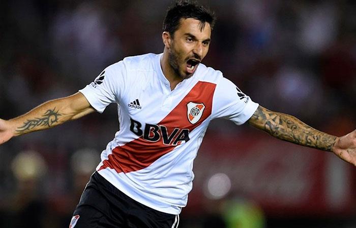 FECHADO - Agora é oficial. Como já era esperado, o Newell’s Old Boys confirmou nesta quarta-feira a contratação do atacante Ignacio Scocco, que passou as últimas temporadas no River Plate.