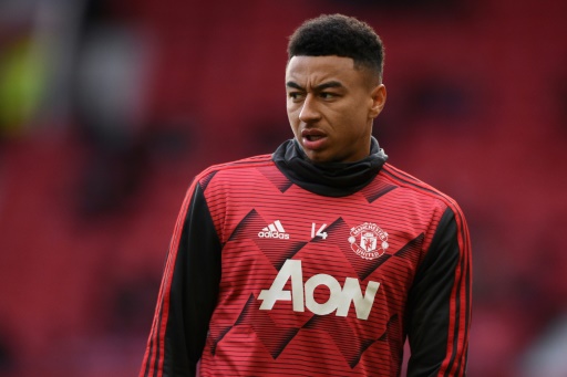 ESQUENTOU - De acordo com o TalkSport, o Tottenham deseja contar com o meia Jesse Lingard por empréstimo na próxima temporada.