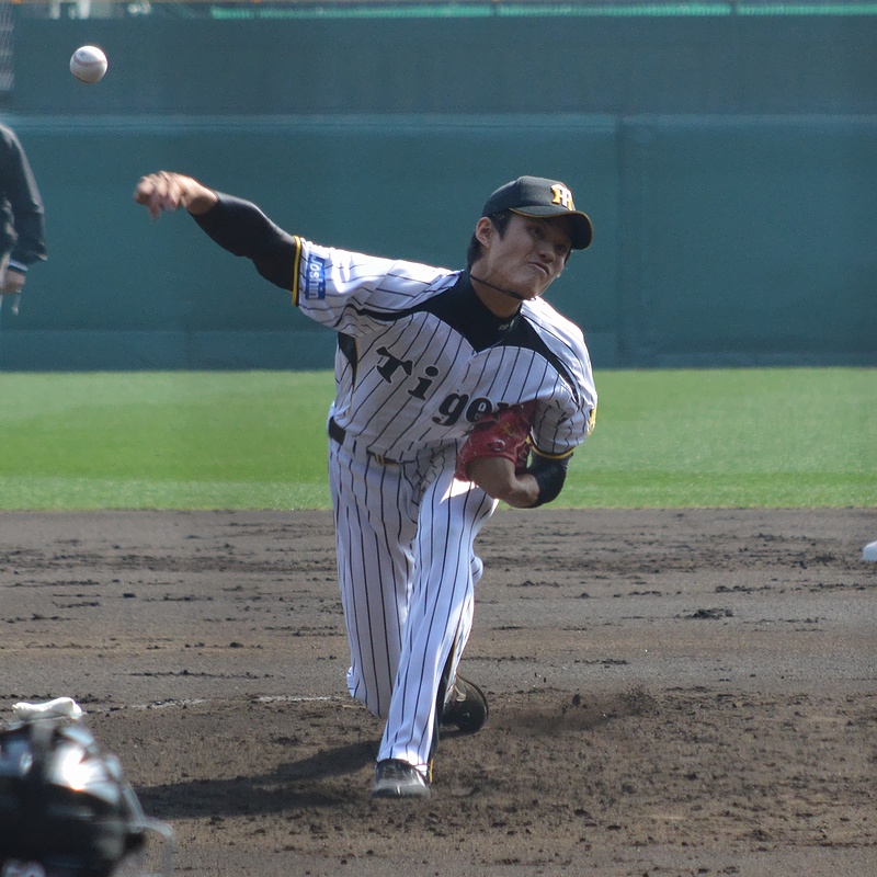 Shintaro Fujinami, do Hanshin Tigers, time de beisebol profissional do Japão, está com COVID-19. Além dele, também estão, do mesmo time, Kenya Nagasaka e Hayata Ito.
