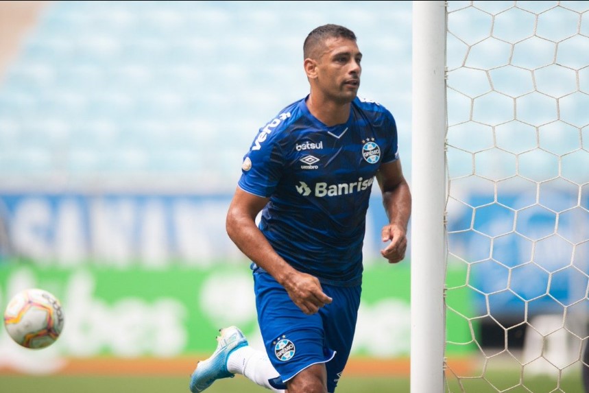 Diego Souza (35 anos) - Atacante do Grêmio