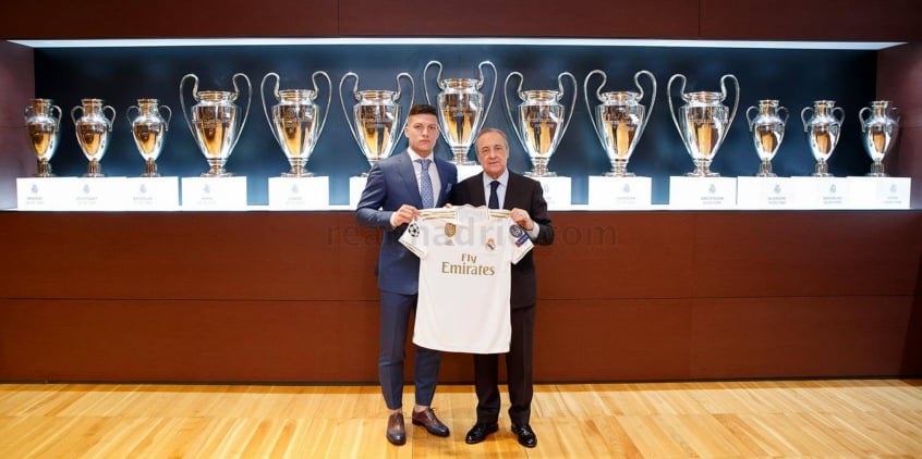 10º lugar - Luka Jovic - contratado junto ao Eintracht Frankfurt em 2019, por 63 milhões de euros.