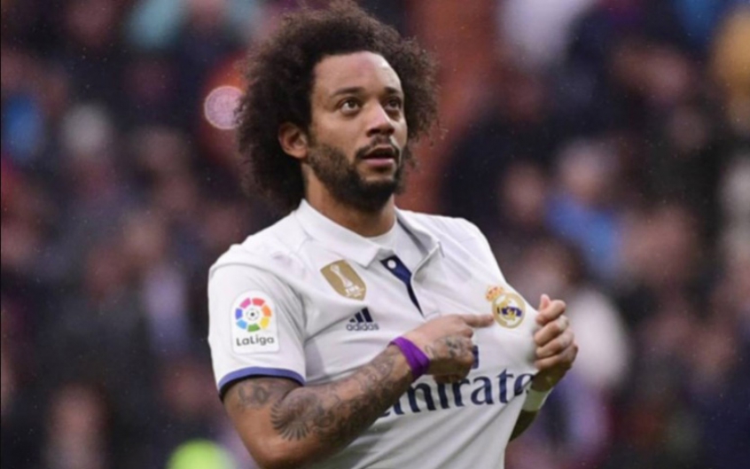 ESQUENTOU - De acordo com o "AS", Marcelo não seguirá no Real Madrid na próxima temporada e já começou as buscas por um novo clube para a metade de 2022. Um retorno ao futebol brasileiro parece ser o provável destino do lateral.