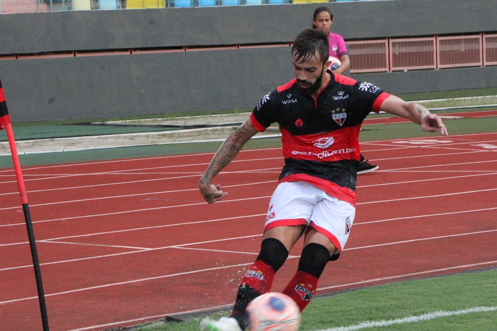  Atlético-GO - Matheus Vargas: O meia fez o gol que de a vitória ao Dragão diante do Anápolis, por 2 a 1, pelo Goiano. O tento saiu aos 51 minutos do segundo tempo. 