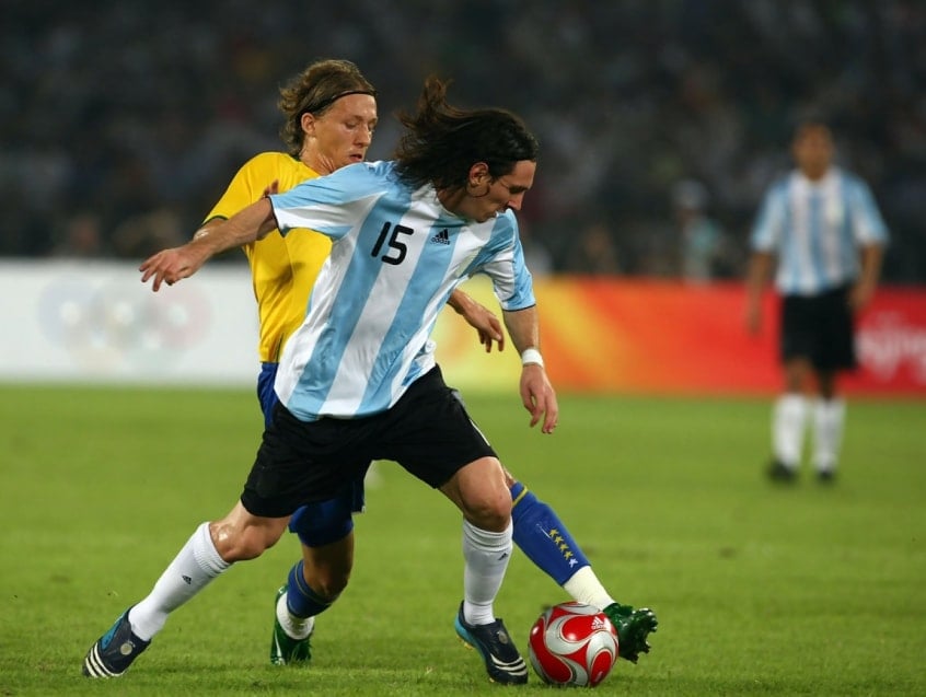 Olimpíadas de Pequim - 2008: os Jogos Olímpicos de Pequim serviram como reformulação para o elenco da Seleção Argentina. Sob a liderança de Messi, a Albiceleste, bateu a Nigéria e levou a medalha de ouro. Esta foi a segunda conquista de um torneio fora da categoria profissional de Messi com a Argentina.